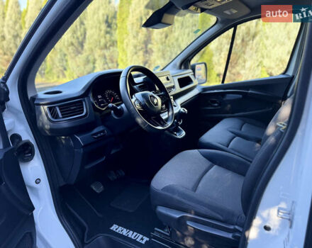 Белый Рено Трафик, объемом двигателя 2 л и пробегом 75 тыс. км за 24000 $, фото 27 на Automoto.ua