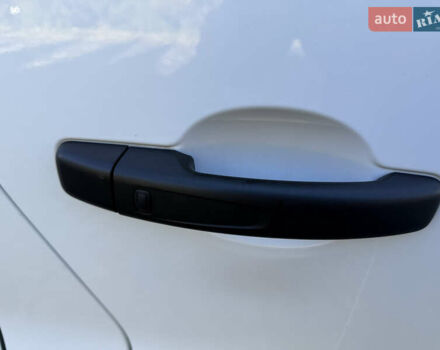 Белый Рено Трафик, объемом двигателя 2 л и пробегом 75 тыс. км за 24000 $, фото 54 на Automoto.ua