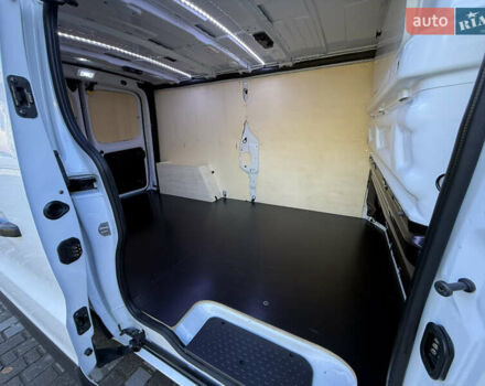 Белый Рено Трафик, объемом двигателя 2 л и пробегом 75 тыс. км за 24000 $, фото 44 на Automoto.ua