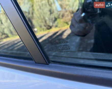 Белый Рено Трафик, объемом двигателя 2 л и пробегом 75 тыс. км за 24000 $, фото 57 на Automoto.ua