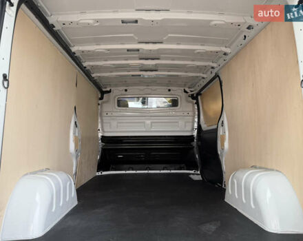 Білий Рено Трафік, об'ємом двигуна 2 л та пробігом 130 тис. км за 24500 $, фото 30 на Automoto.ua