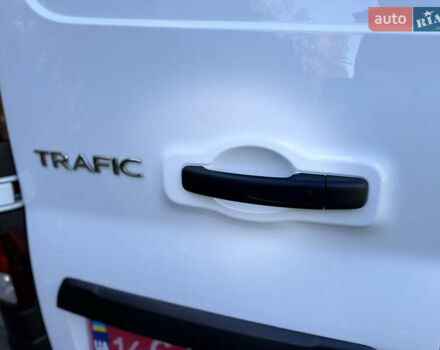Белый Рено Трафик, объемом двигателя 2 л и пробегом 75 тыс. км за 24000 $, фото 52 на Automoto.ua