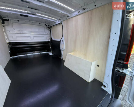 Белый Рено Трафик, объемом двигателя 2 л и пробегом 75 тыс. км за 24000 $, фото 43 на Automoto.ua