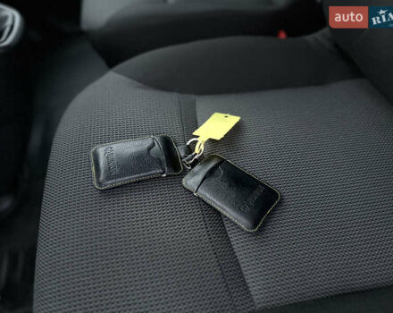 Белый Рено Трафик, объемом двигателя 0 л и пробегом 61 тыс. км за 22650 $, фото 42 на Automoto.ua