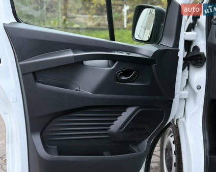 Белый Рено Трафик, объемом двигателя 0 л и пробегом 61 тыс. км за 22650 $, фото 22 на Automoto.ua