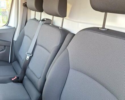 Белый Рено Трафик, объемом двигателя 2 л и пробегом 204 тыс. км за 22900 $, фото 22 на Automoto.ua