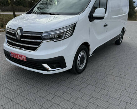 Белый Рено Трафик, объемом двигателя 2 л и пробегом 29 тыс. км за 25300 $, фото 1 на Automoto.ua