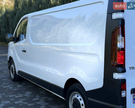 Белый Рено Трафик, объемом двигателя 2 л и пробегом 75 тыс. км за 24000 $, фото 12 на Automoto.ua