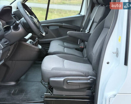 Белый Рено Трафик, объемом двигателя 2 л и пробегом 62 тыс. км за 22150 $, фото 18 на Automoto.ua