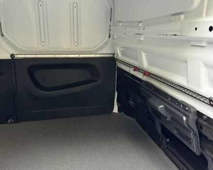 Белый Рено Трафик, объемом двигателя 2 л и пробегом 30 тыс. км за 24900 $, фото 47 на Automoto.ua