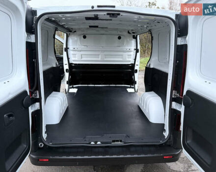 Белый Рено Трафик, объемом двигателя 0 л и пробегом 61 тыс. км за 22650 $, фото 31 на Automoto.ua