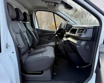 Білий Рено Трафік, об'ємом двигуна 2 л та пробігом 80 тис. км за 26700 $, фото 62 на Automoto.ua