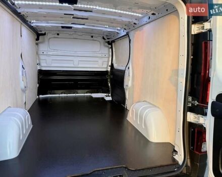 Білий Рено Трафік, об'ємом двигуна 2 л та пробігом 80 тис. км за 26700 $, фото 46 на Automoto.ua