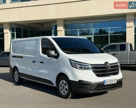 Белый Рено Трафик, объемом двигателя 2 л и пробегом 2 тыс. км за 38900 $, фото 2 на Automoto.ua