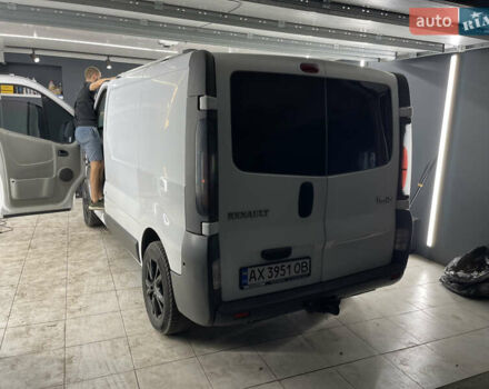 Белый Рено Трафик, объемом двигателя 1.9 л и пробегом 350 тыс. км за 8500 $, фото 5 на Automoto.ua