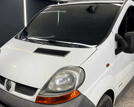 Белый Рено Трафик, объемом двигателя 1.9 л и пробегом 350 тыс. км за 8500 $, фото 4 на Automoto.ua