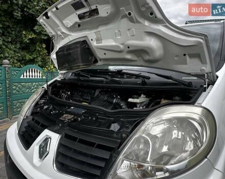 Белый Рено Трафик, объемом двигателя 2 л и пробегом 342 тыс. км за 9800 $, фото 19 на Automoto.ua