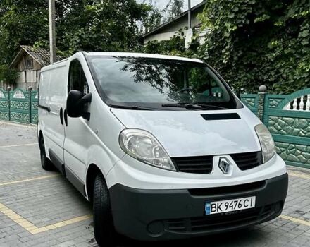 Белый Рено Трафик, объемом двигателя 2 л и пробегом 342 тыс. км за 9800 $, фото 1 на Automoto.ua