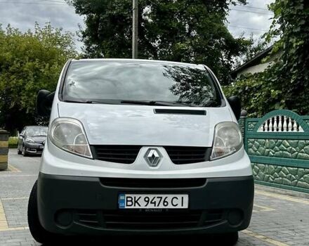 Белый Рено Трафик, объемом двигателя 2 л и пробегом 342 тыс. км за 9800 $, фото 4 на Automoto.ua