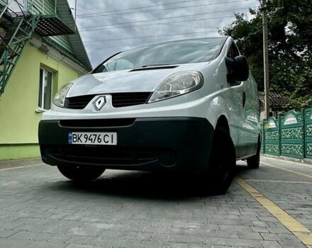 Белый Рено Трафик, объемом двигателя 2 л и пробегом 342 тыс. км за 9800 $, фото 7 на Automoto.ua