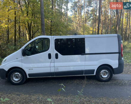 Белый Рено Трафик, объемом двигателя 0 л и пробегом 220 тыс. км за 11500 $, фото 6 на Automoto.ua
