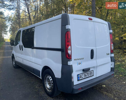 Белый Рено Трафик, объемом двигателя 0 л и пробегом 220 тыс. км за 11500 $, фото 5 на Automoto.ua