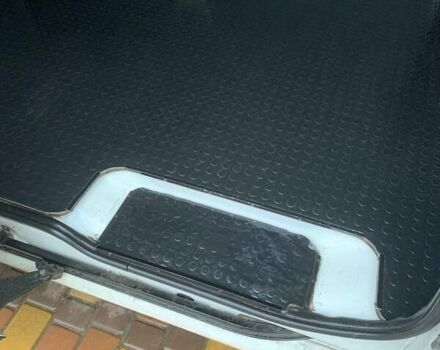 Білий Рено Трафік, об'ємом двигуна 1.6 л та пробігом 207 тис. км за 15500 $, фото 5 на Automoto.ua