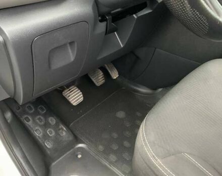 Білий Рено Трафік, об'ємом двигуна 1.6 л та пробігом 207 тис. км за 15500 $, фото 21 на Automoto.ua