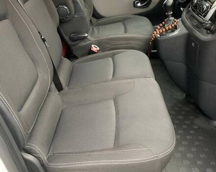 Білий Рено Трафік, об'ємом двигуна 1.6 л та пробігом 207 тис. км за 15500 $, фото 7 на Automoto.ua