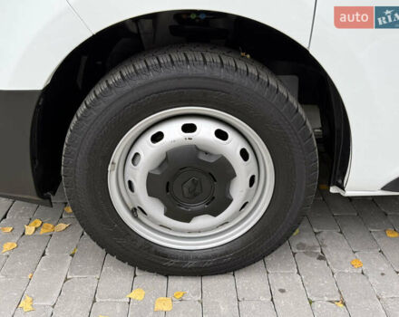 Білий Рено Трафік, об'ємом двигуна 2 л та пробігом 30 тис. км за 26800 $, фото 23 на Automoto.ua