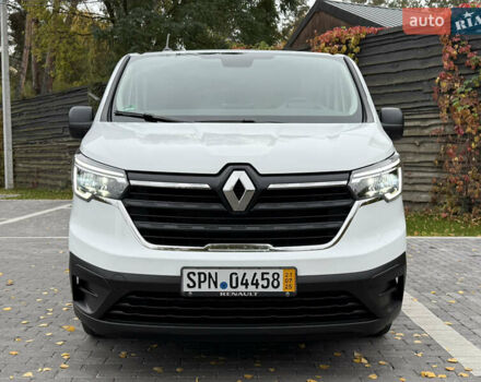 Білий Рено Трафік, об'ємом двигуна 2 л та пробігом 30 тис. км за 26800 $, фото 4 на Automoto.ua