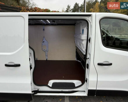 Білий Рено Трафік, об'ємом двигуна 2 л та пробігом 30 тис. км за 26800 $, фото 50 на Automoto.ua