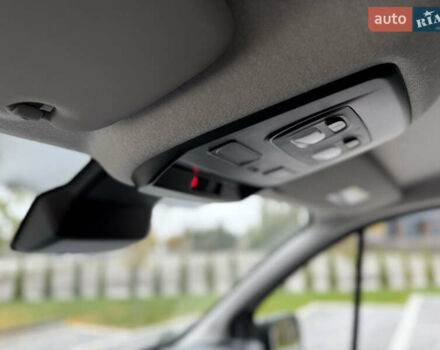 Білий Рено Трафік, об'ємом двигуна 2 л та пробігом 30 тис. км за 26800 $, фото 40 на Automoto.ua