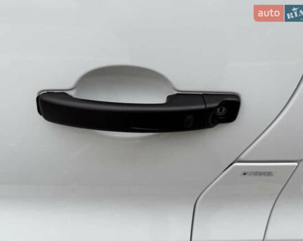 Білий Рено Трафік, об'ємом двигуна 2 л та пробігом 30 тис. км за 26800 $, фото 28 на Automoto.ua