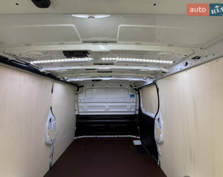 Білий Рено Трафік, об'ємом двигуна 2 л та пробігом 30 тис. км за 26800 $, фото 59 на Automoto.ua
