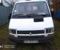 Белый Рено Трафик, объемом двигателя 2 л и пробегом 200 тыс. км за 2000 $, фото 1 на Automoto.ua