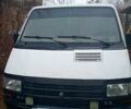 Белый Рено Трафик, объемом двигателя 2.1 л и пробегом 0 тыс. км за 1600 $, фото 1 на Automoto.ua