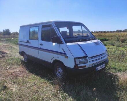 Белый Рено Трафик, объемом двигателя 1.7 л и пробегом 1 тыс. км за 1650 $, фото 1 на Automoto.ua