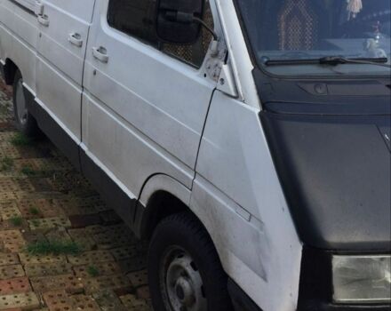 Белый Рено Трафик, объемом двигателя 2.5 л и пробегом 1 тыс. км за 1800 $, фото 4 на Automoto.ua