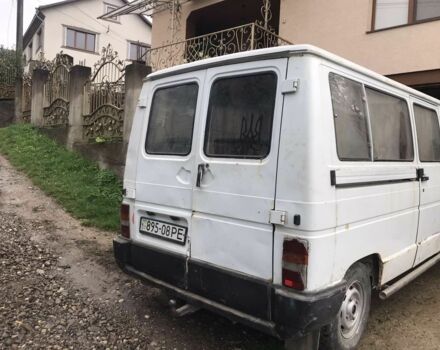 Белый Рено Трафик, объемом двигателя 2.5 л и пробегом 65 тыс. км за 2500 $, фото 4 на Automoto.ua