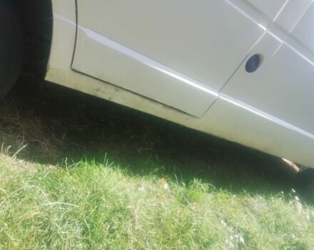 Белый Рено Трафик, объемом двигателя 2 л и пробегом 500 тыс. км за 2439 $, фото 4 на Automoto.ua