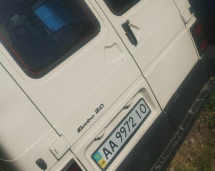 Белый Рено Трафик, объемом двигателя 2 л и пробегом 500 тыс. км за 2439 $, фото 2 на Automoto.ua