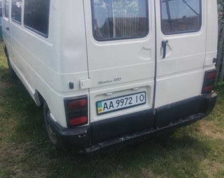 Белый Рено Трафик, объемом двигателя 2 л и пробегом 500 тыс. км за 2439 $, фото 22 на Automoto.ua