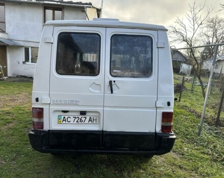Белый Рено Трафик, объемом двигателя 1.7 л и пробегом 204 тыс. км за 1431 $, фото 3 на Automoto.ua