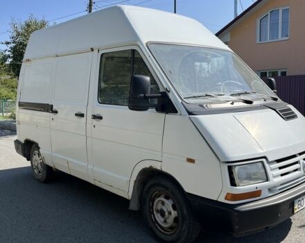 Белый Рено Трафик, объемом двигателя 2.5 л и пробегом 390 тыс. км за 1300 $, фото 4 на Automoto.ua