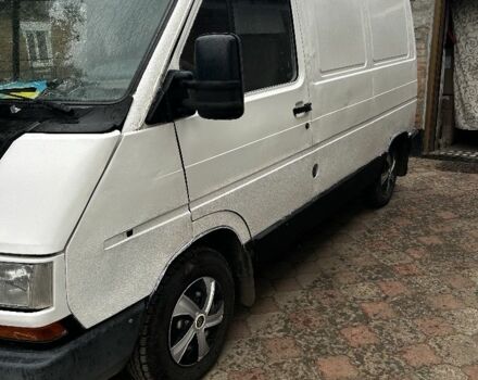 Рено Трафик 1999 в Кривом Роге на Automoto.ua Белый Рено Трафик, объемом двигателя 2.1 л и пробегом 320 тыс. км за 2100 $, фото 1 на Automoto.ua