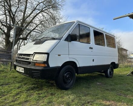 Белый Рено Трафик, объемом двигателя 1.7 л и пробегом 204 тыс. км за 1431 $, фото 1 на Automoto.ua