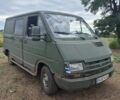 Белый Рено Трафик, объемом двигателя 1.9 л и пробегом 300 тыс. км за 1600 $, фото 1 на Automoto.ua