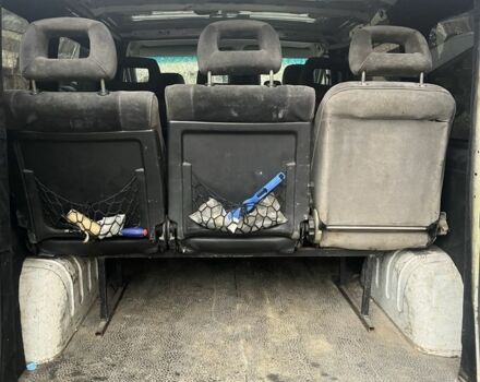 Белый Рено Трафик, объемом двигателя 1.9 л и пробегом 345 тыс. км за 6000 $, фото 7 на Automoto.ua