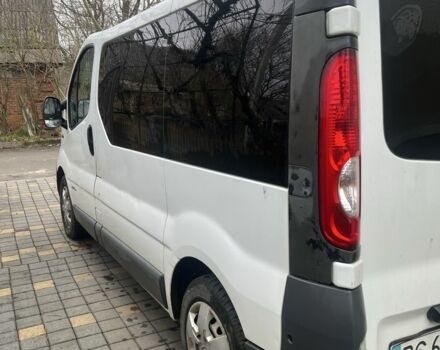 Белый Рено Трафик, объемом двигателя 1.9 л и пробегом 345 тыс. км за 6000 $, фото 3 на Automoto.ua